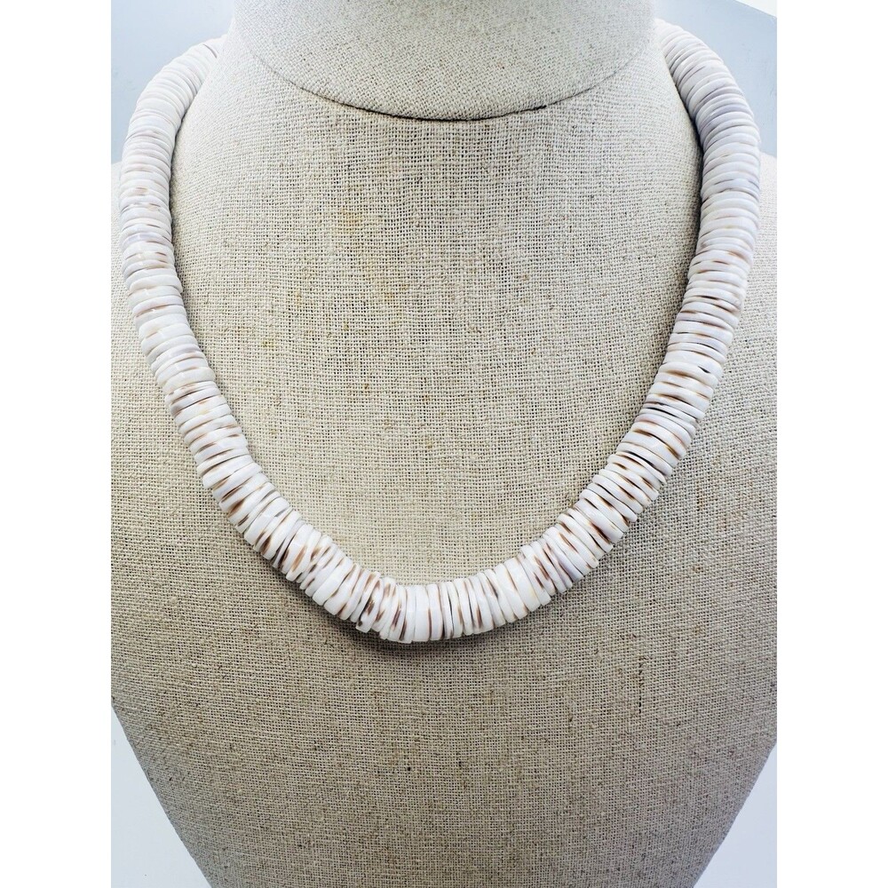 Vintage Shell Necklace 17.5” 10mm